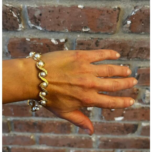 Vintage MCM Solid 14kYellow Gold & Pearl S Bracelet 50s 7